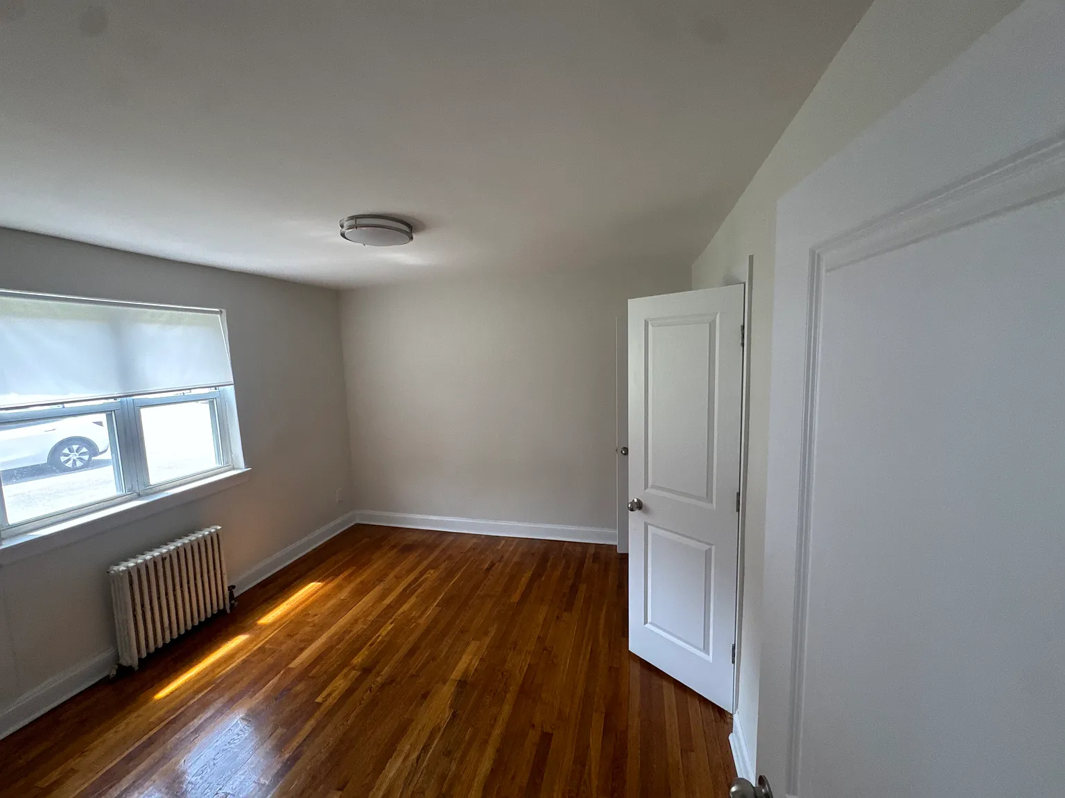 1 bed, 700 sqft, $2,400 — Photo 4