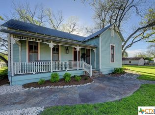 581 E Camp St, New Braunfels, TX 78130