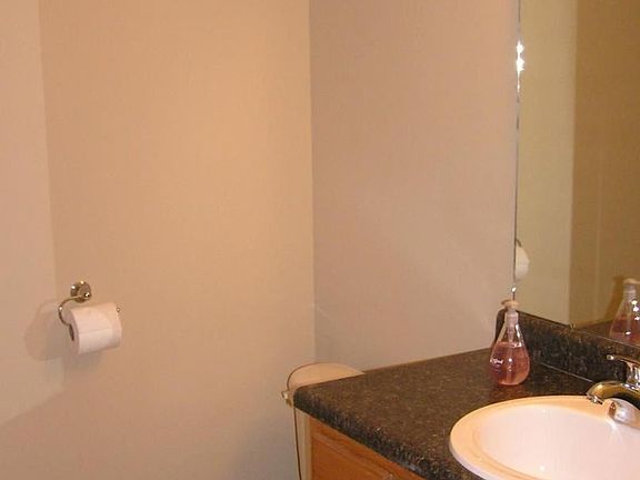 4th image of 10454 Redmond Dr