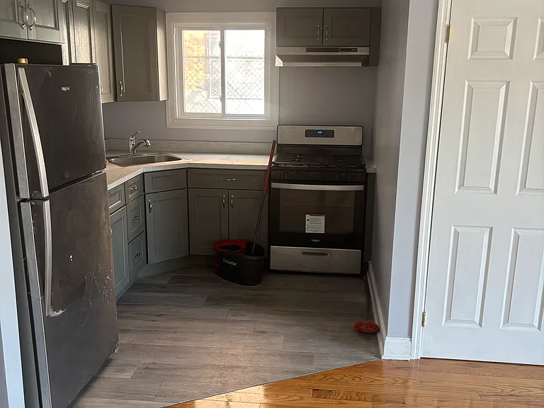 467 Beach 22nd St #1 — Photo 9
