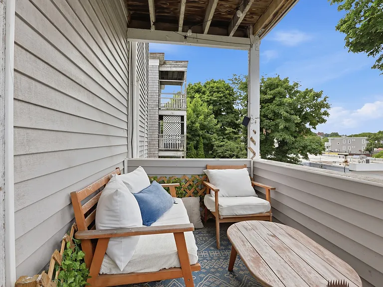 40 Buttonwood St #2 — Photo 12