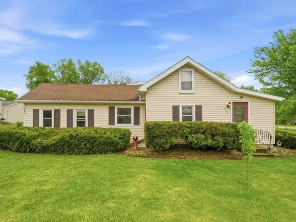 630 Elm St, Omro, WI 54963