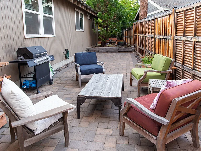 1137 NW Stannium Rd — Photo 29