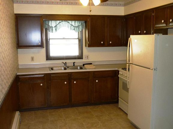 4th image of 3375 Division Ave SW #3