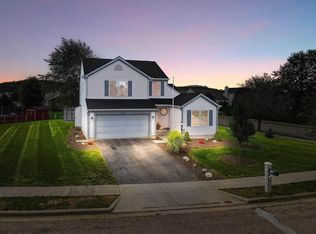 1501 S Hunters Dr, Newark, OH 43055