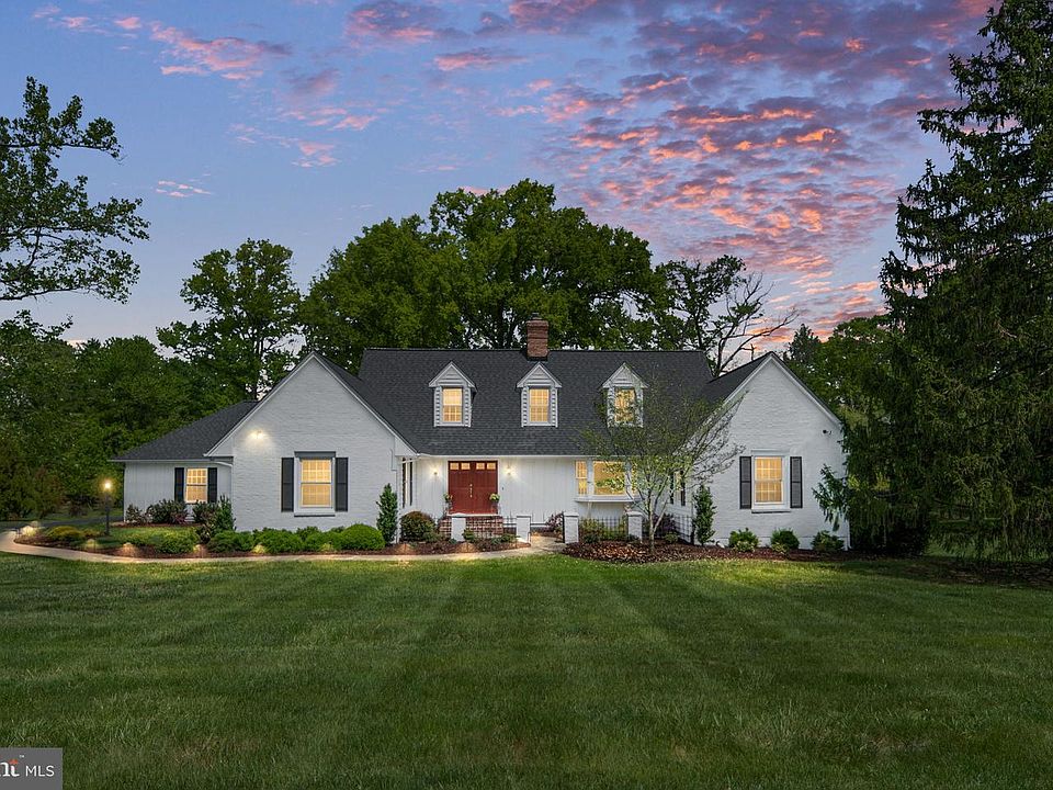 1st image of 3513 Woolman Dr