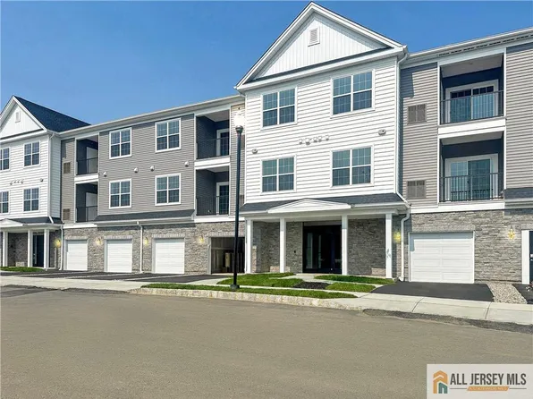 29102 Radford Ct, Monroe Township, NJ 08831