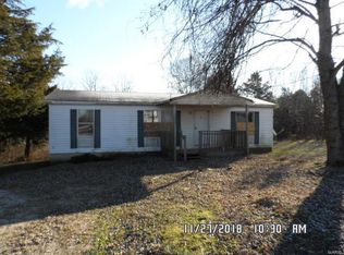 9526 Hilltop Dr, Bonne Terre, MO 63628