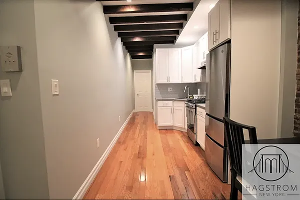 Rented by Hagstrom Management Inc | media 37