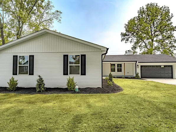 2135 Old Oak Dr, West Lafayette, IN 47906
