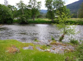 407 Hamilton Rd, Jacksonville, OR 97530