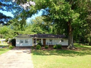 364 Montclair Dr, Killen, AL 35645