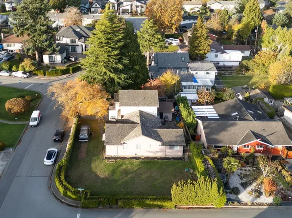 11760 Sealord Rd, Richmond, BC V7A 3L4