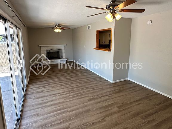 3rd image of 1201 W Grovers Ave