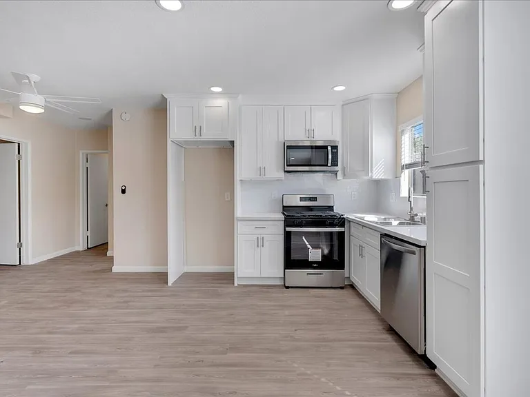 Brookside Apartments — Photo 46