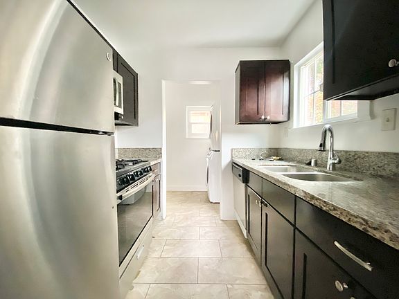 3rd image of 3017 W Avenue 34
