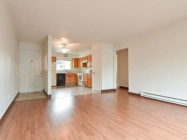 8817 N Edison St — Photo 4