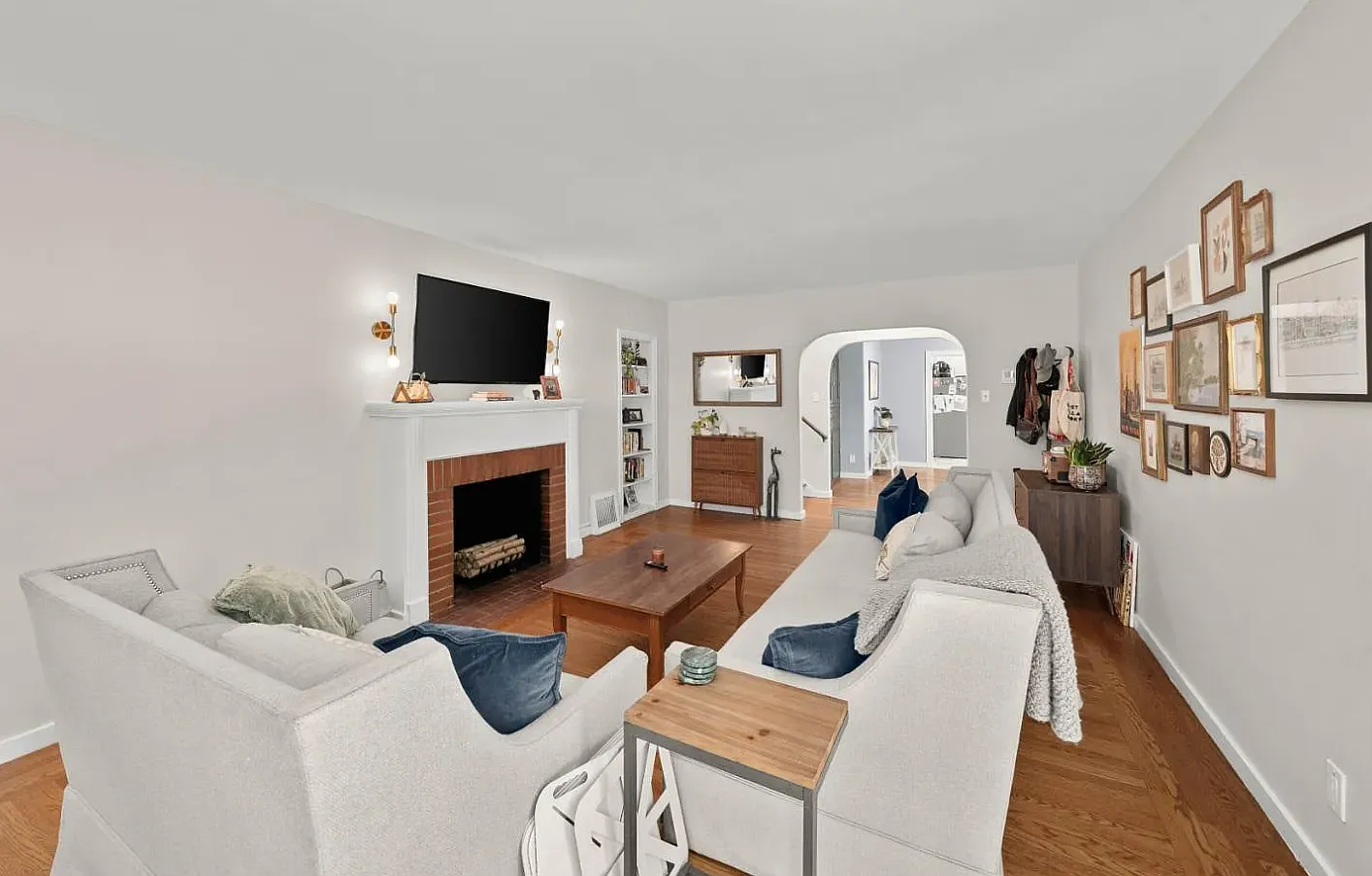 2 bed, 1.5 bath, 1500 sqft, $3,600 — Photo 4
