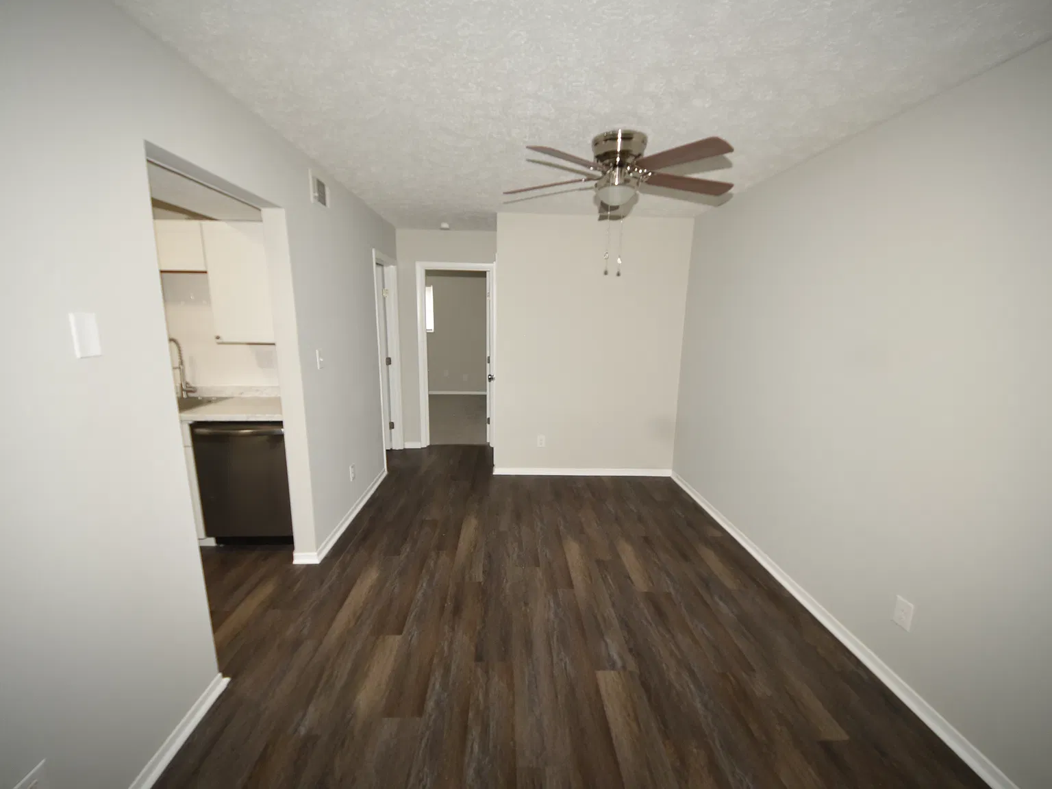 1 bed, 825 sqft, $1,000 — Photo 1
