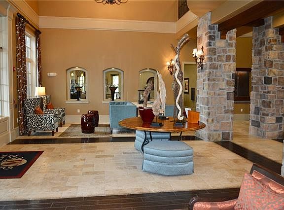 3rd image of 301 Watermere Dr APT 217