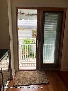 36 Surf Ave — Photo 9
