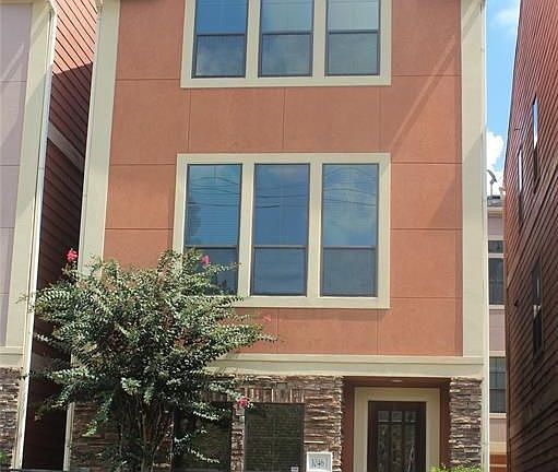 3rd image of 1046 W 23rd St Unit J