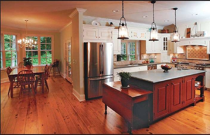 2nd image of 6290 Wexford Woods Dr