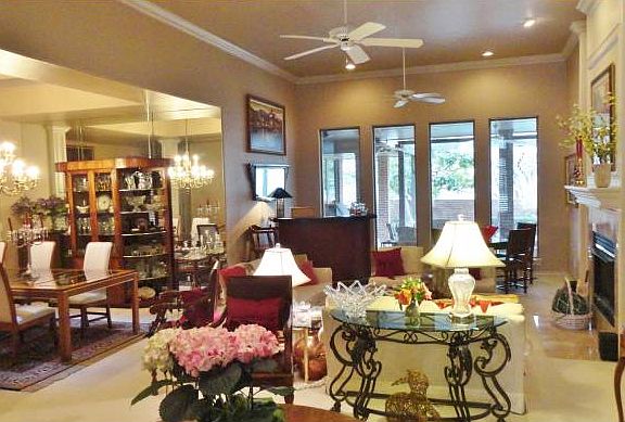 Fromal living room