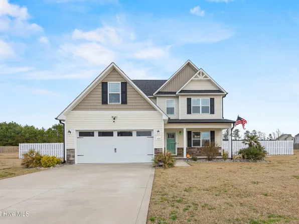 105 Barnhouse Road, Jacksonville, NC 28546