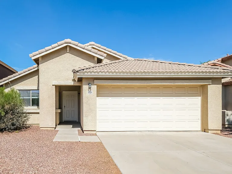 2525 S 109th Dr — Photo 1