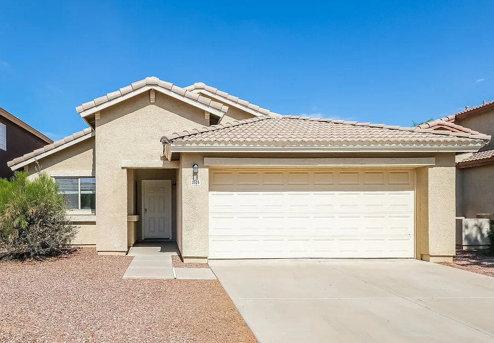 2525 S 109th Dr