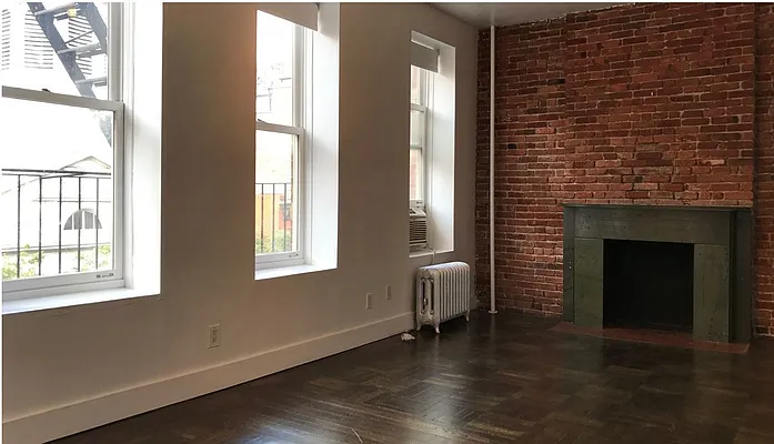 Rented by Compass | media 10