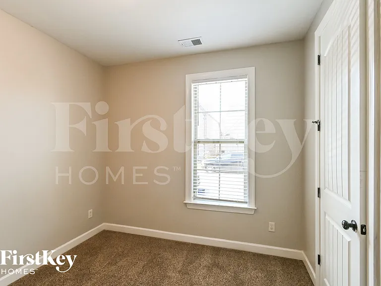 10258 Evening Hill Dr — Photo 12