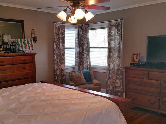 5th image of 4707 Rainbow Dr