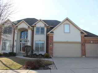 381 Torrey Pines Way, Vernon Hills, IL 60061