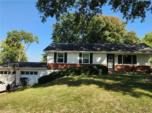 3013 S Ponca Dr, Independence, MO 64057