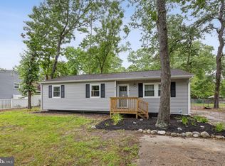 211 Kings Ln, Williamstown, NJ 08094