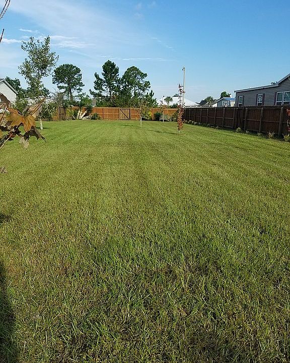 1st image of 147 Kathryn Dr