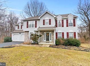 405 Millwood Ln, Coatesville, PA 19320