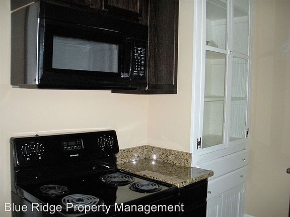 5th image of 410 Roller St
