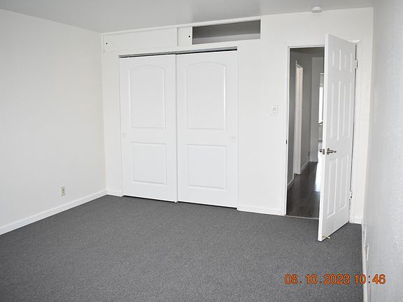5th image of 224 Los Olivos Ave