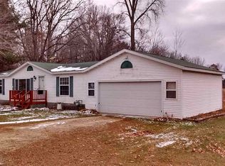 321 E Vrooman St, Oxford, WI 53952