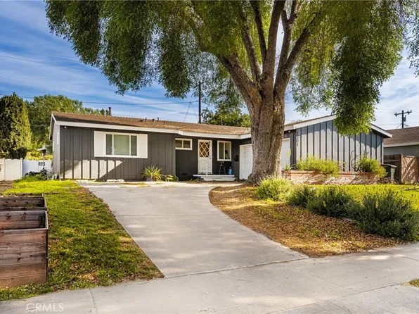 1301 W Chapman Ave, Fullerton, CA 92833
