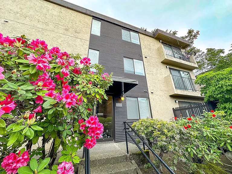 Twin Cedars Apartments — Photo 9