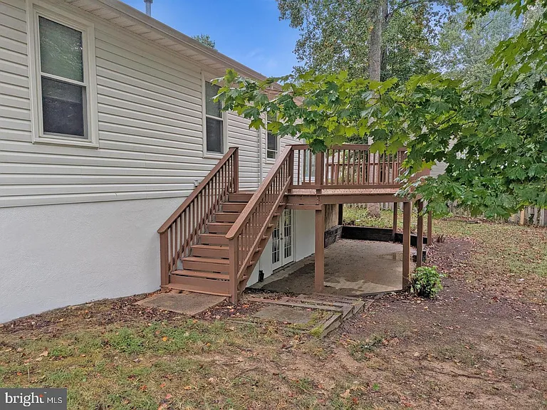 6501 Royal Oaks Dr #BASEMENT ONLY — Photo 1