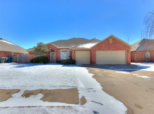2432 Richland Dr, Edmond, OK 73012
