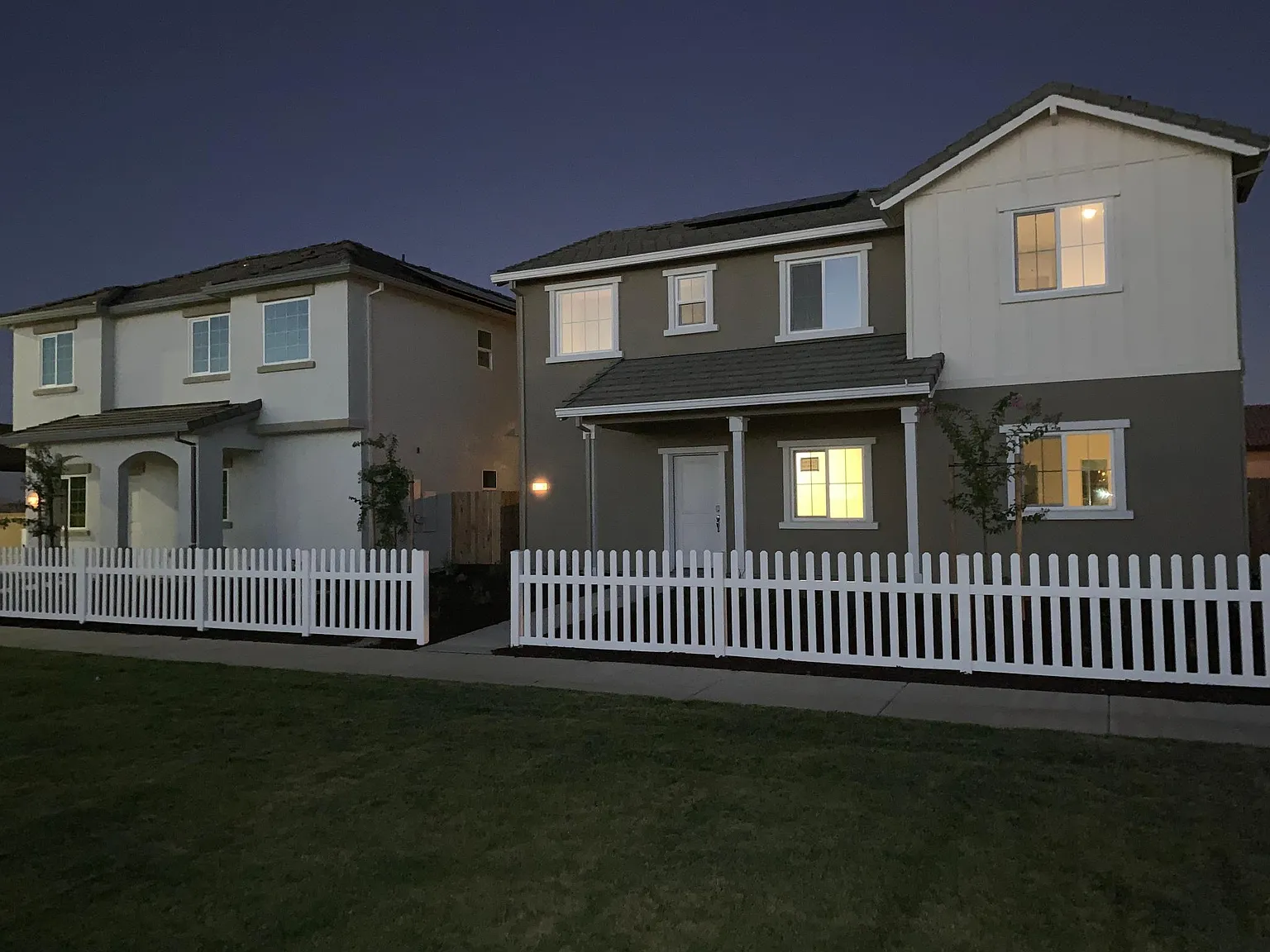 4 bed, 2.5 bath, 2002 sqft, $2,950 — Photo 2