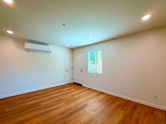5th image of 7338 Hyatt St #2