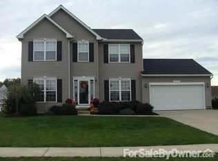 5032 Windsor Dr, North Ridgeville, OH 44039