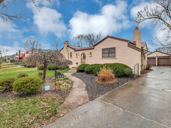 1542 Kenova Ave, Cincinnati, OH 45237